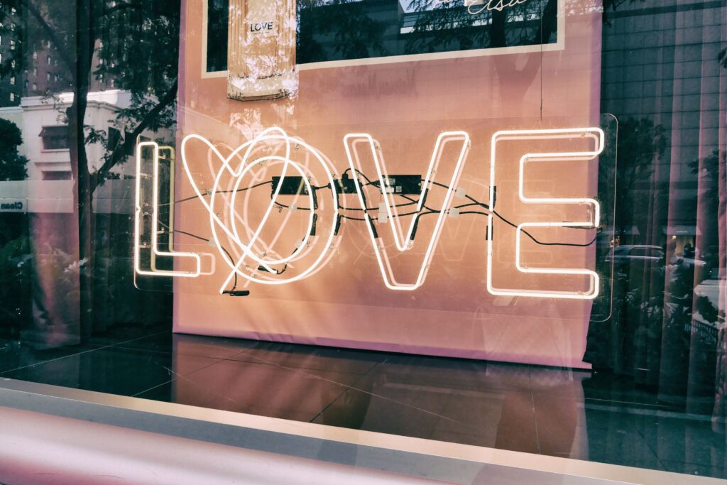 white-l-o-v-e-led-signage-722245